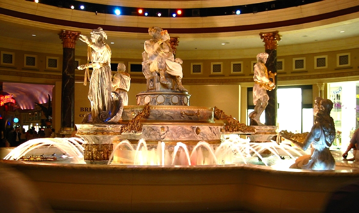 The history of the Caesars Palace statue show