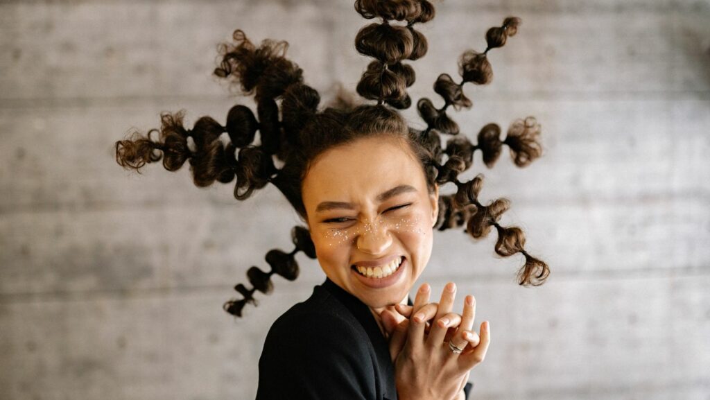 Achieving and Rocking the Model Rambut Bob Nungging Layer Hairdo