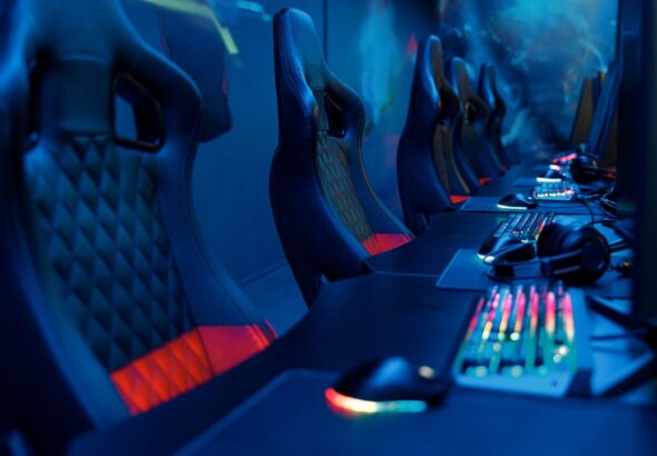 The Role of Esports in Mainstream Entertainment: From Twitch to Major TV Networks