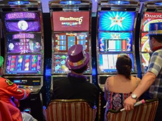 Slot Maxwin Gacor Hari Ini: How to Find the Right Slot Gacor Opportunities Today