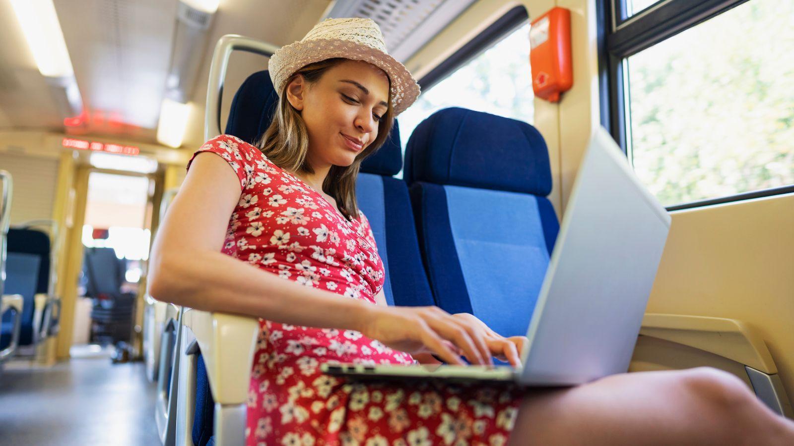 productivity tips traveling, travel work tips, stay productive traveling, remote work travel tools, productivity gadgets for travelers, traveling work essentials, improve focus on trip, travel efficiency tips, work while traveling, business travel productivity