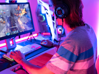 The Evolution of Instant-Play Games on the Internet