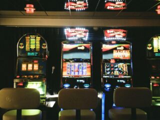 How Slot Studios Use Player Data to Decide Which Features You Get